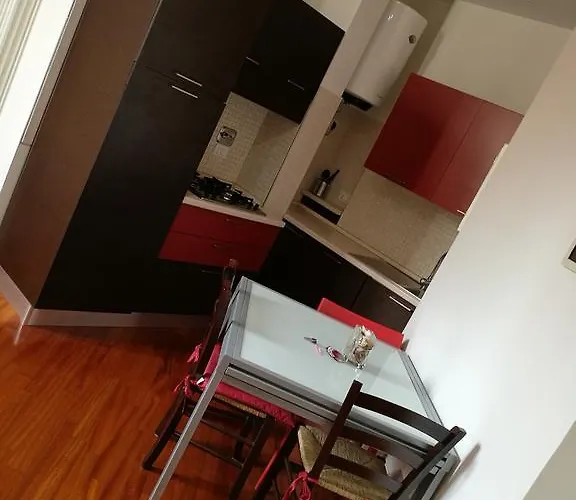 Residenza Piazza Dei Martiri 8 شقة *