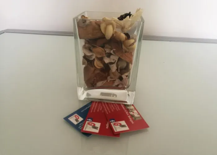 Residenza Piazza Dei Martiri 8 *