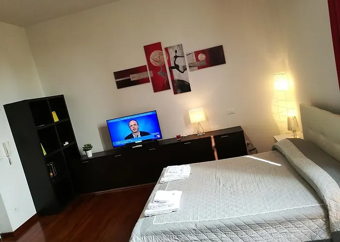 Residenza Piazza Dei Martiri 8 * بولونيا