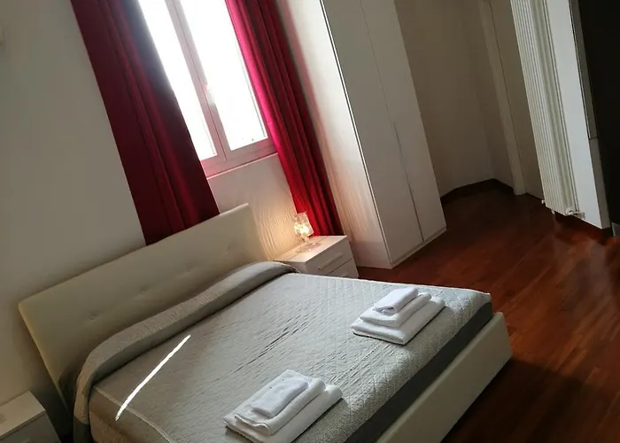 Residenza Piazza Dei Martiri 8 شقة بولونيا