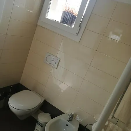 Lejlighed Residenza Piazza Dei Martiri 8 *