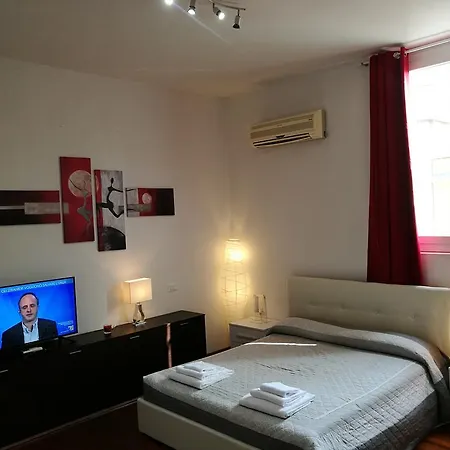 Residenza Piazza Dei Martiri 8 Apartamento *