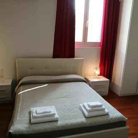 Apartment Residenza Piazza Dei Martiri 8 Bologna