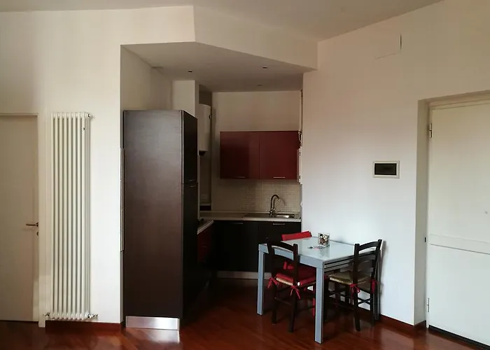 Residenza Piazza Dei Martiri 8 *